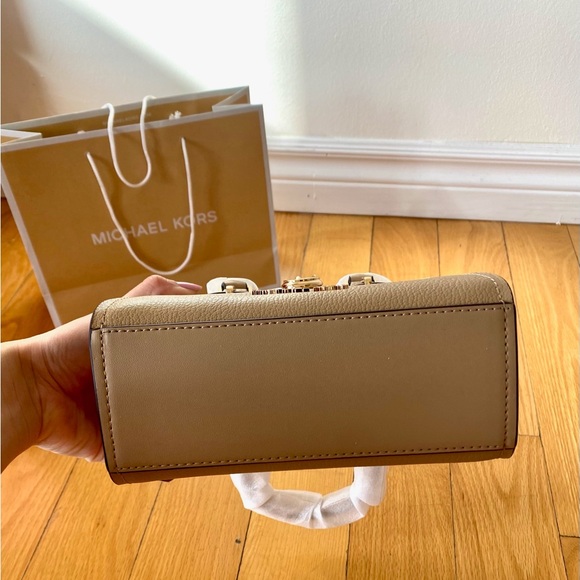 SALE 💛 Michael Kors | Extra small Hamilton bag - Picture 8 of 10